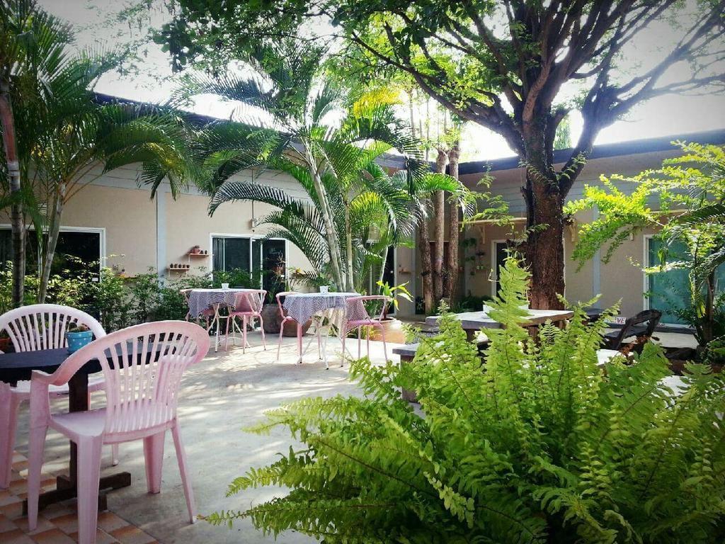 Baan Homlamoon Hotel Suan Phueng Eksteriør billede
