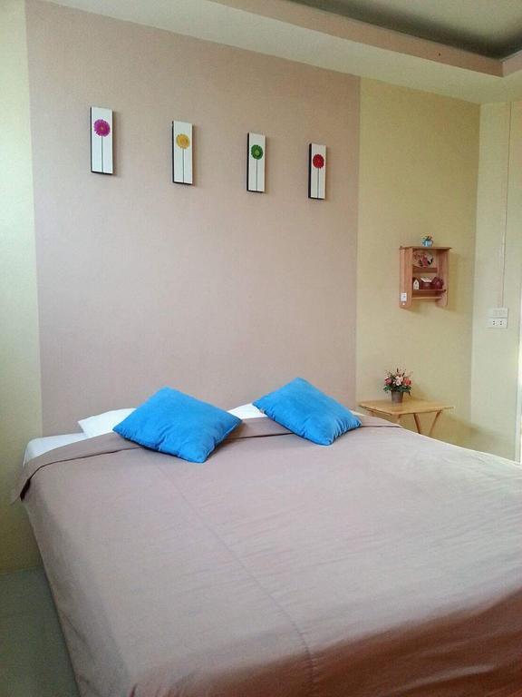 Baan Homlamoon Hotel Suan Phueng Eksteriør billede